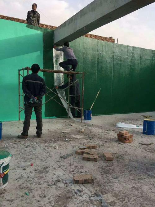 合江针对老旧车间地面普遍存在的起砂、裂缝问题